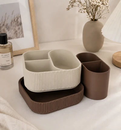 Stacksey en Marron Oscuro Blanco Hueso
